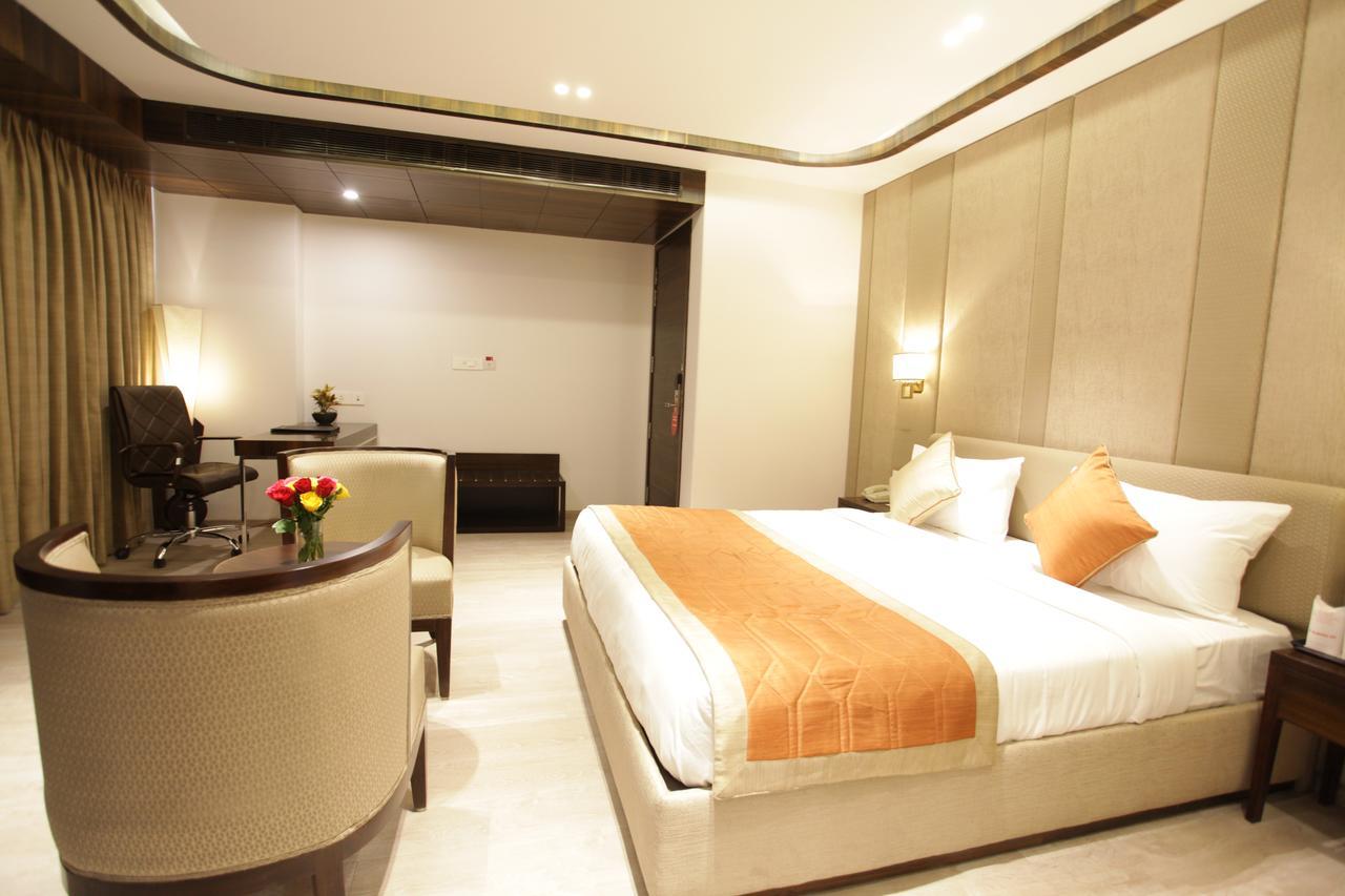 Kaisons Inn Új-Delhi Kültér fotó